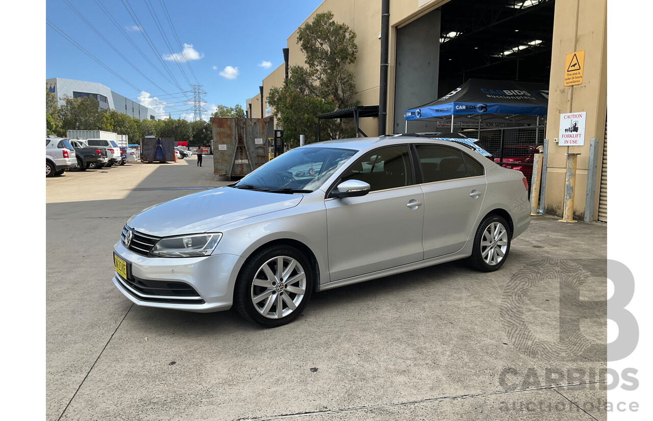 1/2015 Volkswagen Jetta 118 TSI Comfortline 1KM MY15 4d Sedan Silver Twincharged 1.4L