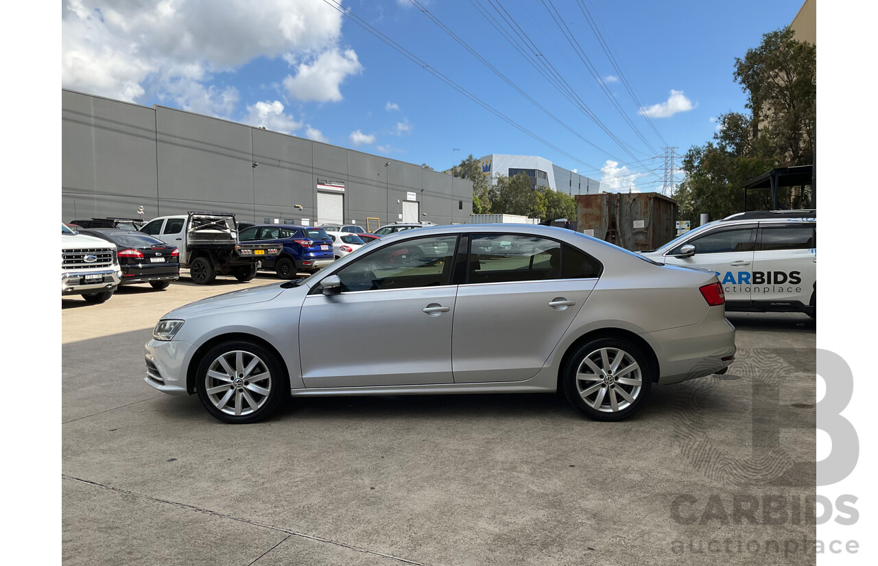 1/2015 Volkswagen Jetta 118 TSI Comfortline 1KM MY15 4d Sedan Silver Twincharged 1.4L