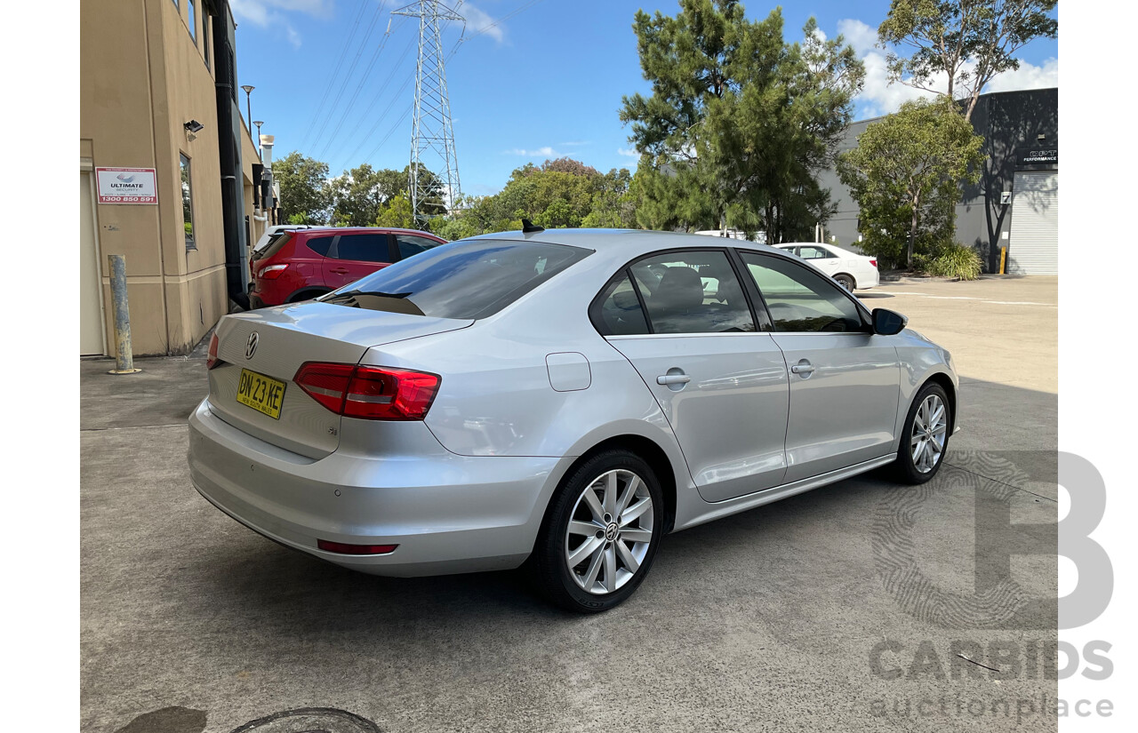 1/2015 Volkswagen Jetta 118 TSI Comfortline 1KM MY15 4d Sedan Silver Twincharged 1.4L