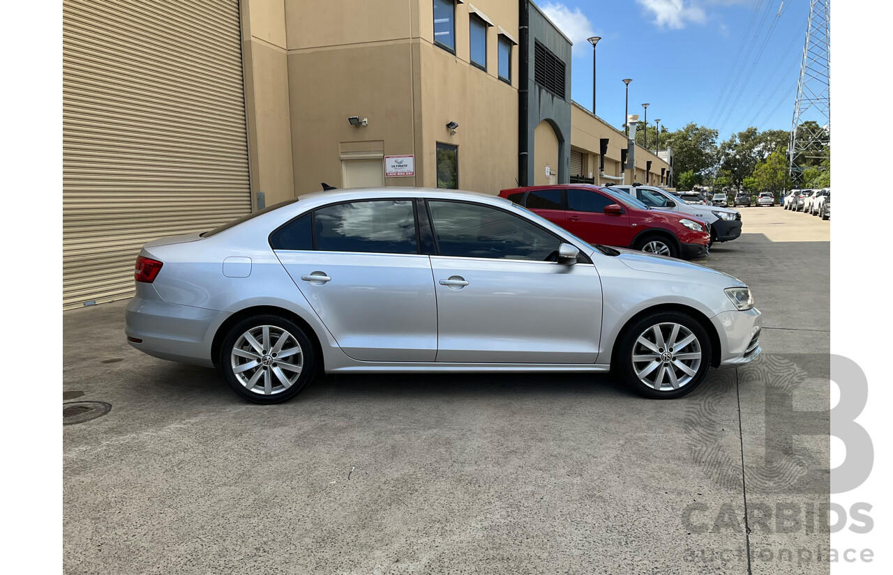 1/2015 Volkswagen Jetta 118 TSI Comfortline 1KM MY15 4d Sedan Silver Twincharged 1.4L