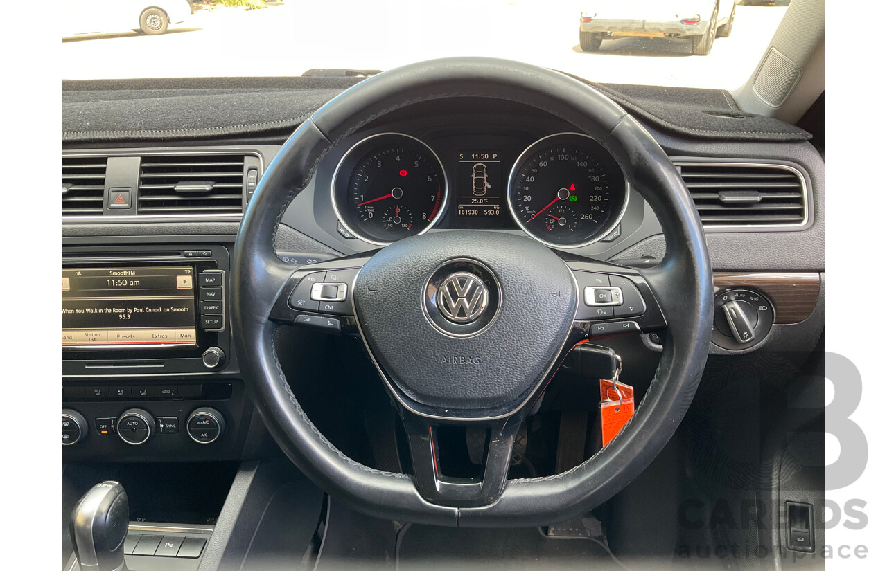 1/2015 Volkswagen Jetta 118 TSI Comfortline 1KM MY15 4d Sedan Silver Twincharged 1.4L