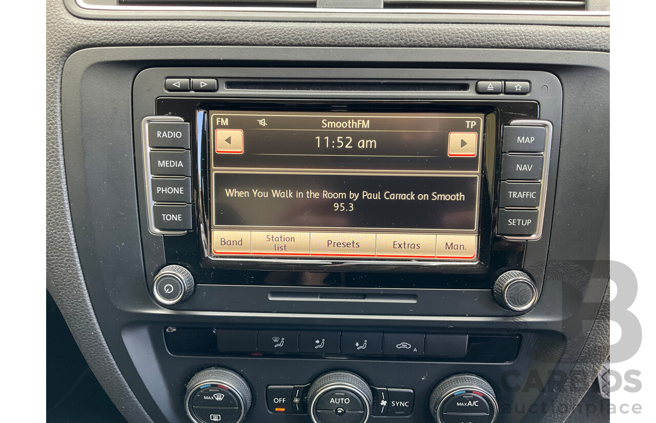 1/2015 Volkswagen Jetta 118 TSI Comfortline 1KM MY15 4d Sedan Silver Twincharged 1.4L