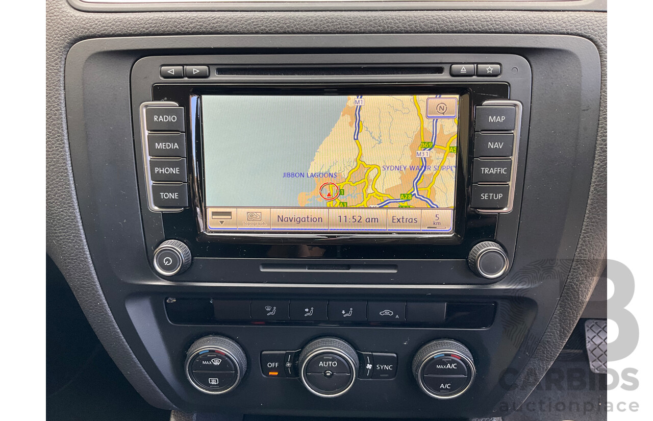 1/2015 Volkswagen Jetta 118 TSI Comfortline 1KM MY15 4d Sedan Silver Twincharged 1.4L