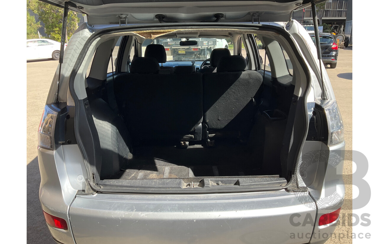 7/2009 Mitsubishi Outlander (4x4) LS ZG MY09 4d Wagon Silver Or Chrome 2.4L