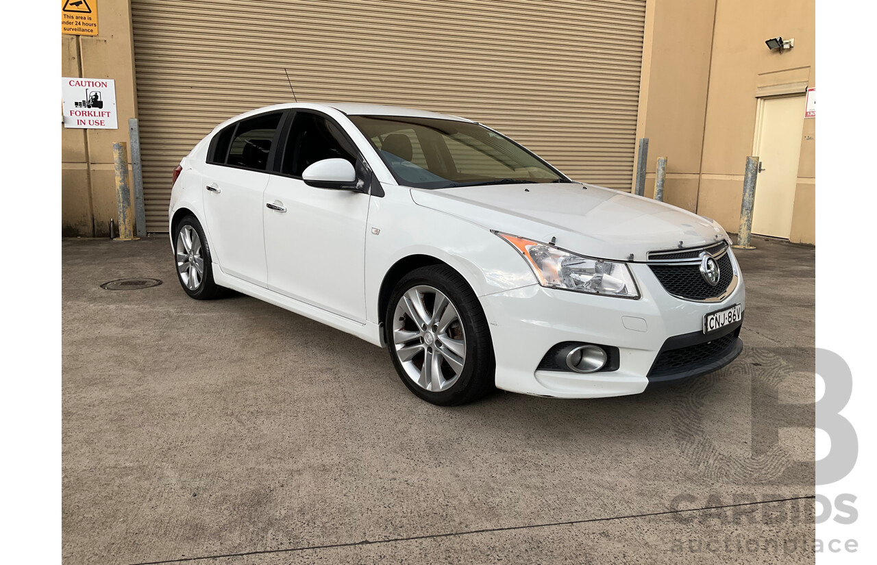 5/2013 Holden Cruze SRi V JH MY13 5d Hatchback White Turbo 1.4L