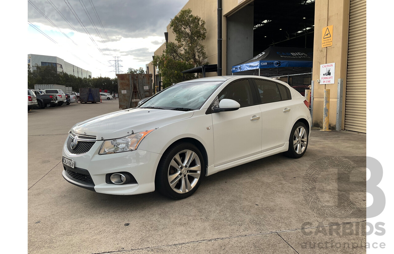 5/2013 Holden Cruze SRi V JH MY13 5d Hatchback White Turbo 1.4L