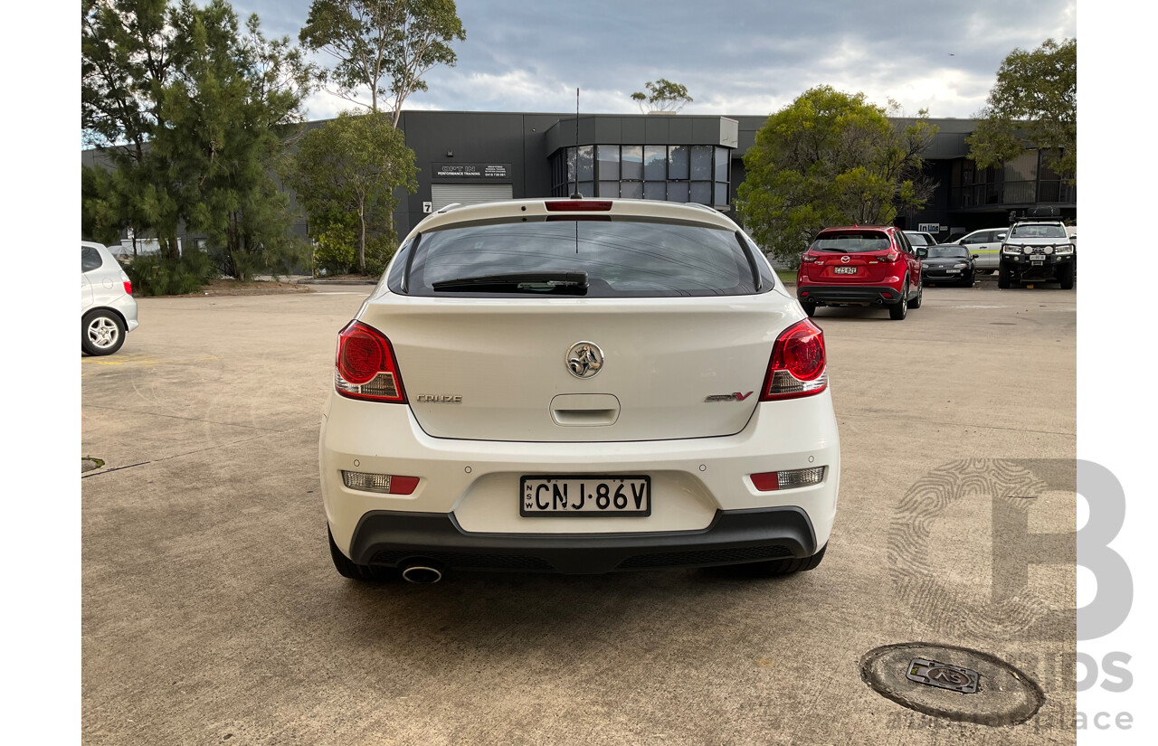 5/2013 Holden Cruze SRi V JH MY13 5d Hatchback White Turbo 1.4L