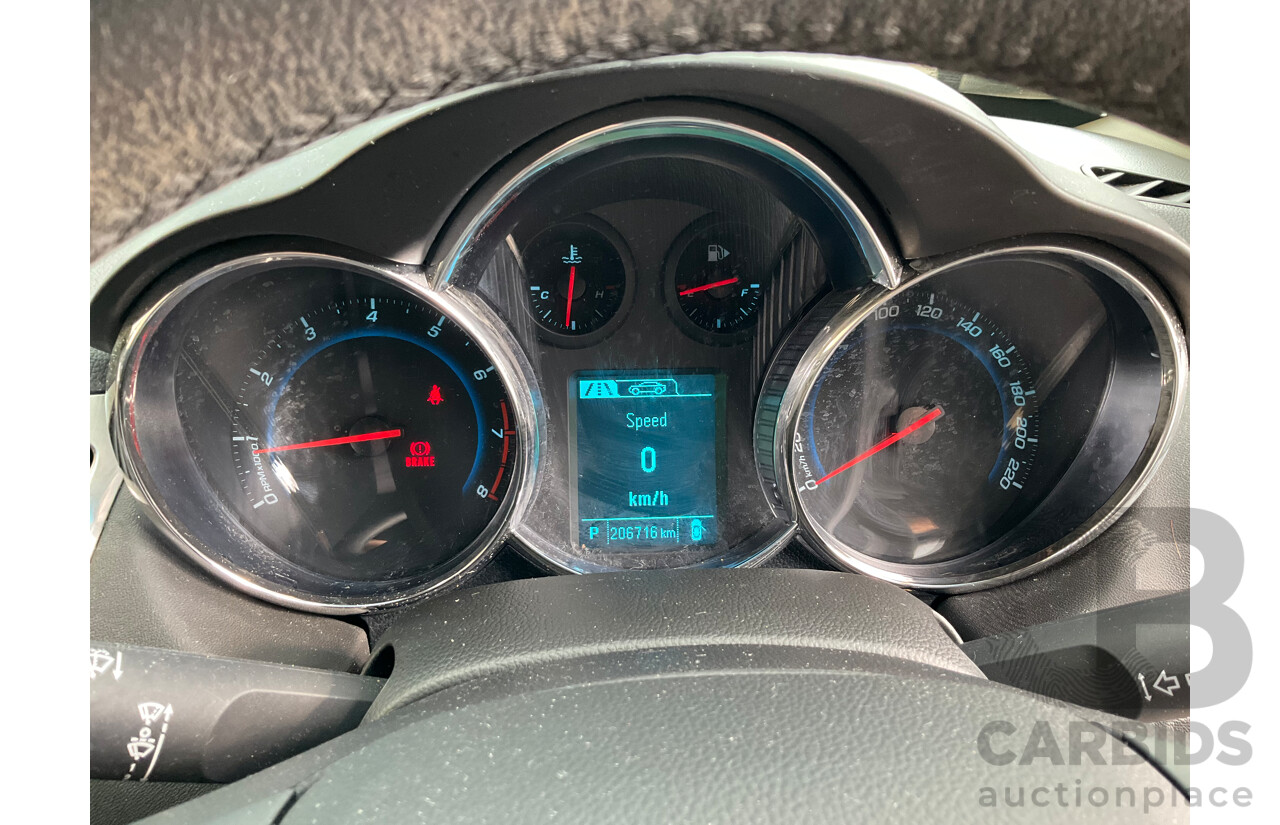 5/2013 Holden Cruze SRi V JH MY13 5d Hatchback White Turbo 1.4L