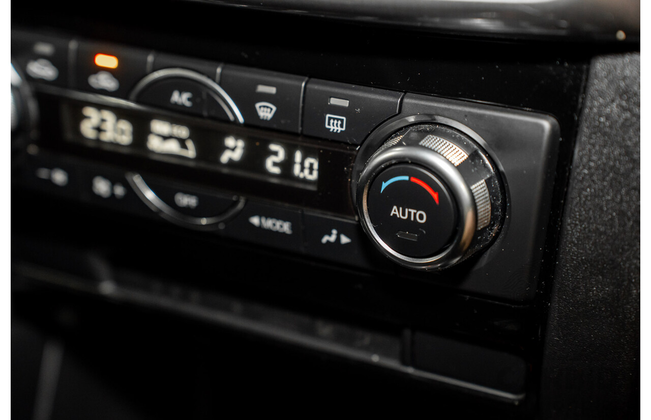 01/2017 Mazda CX-5 Maxx Sport (AWD) MY17 4d Wagon Soul Red Crystal Metallic Turbo Diesel 2.2L