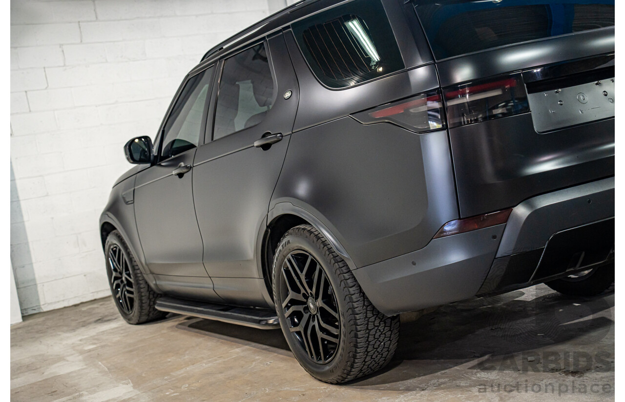 11/2018 Land Rover Discovery SD4 SE (177kW 4WD) L462 MY19 4d Wagon Silicon Silver Metallic (Matt Black Wrap) Turbo Diesel 2.0L