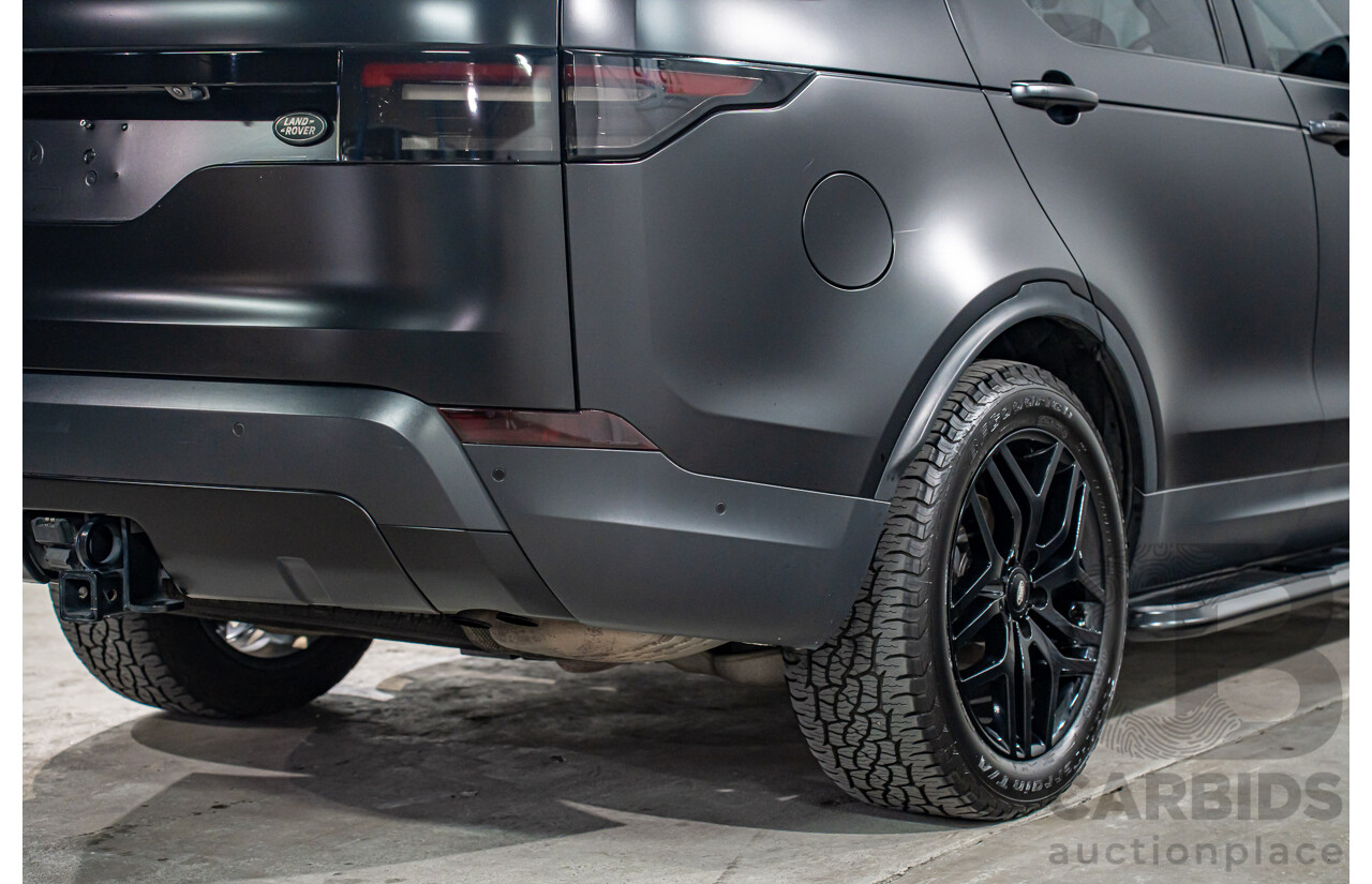 11/2018 Land Rover Discovery SD4 SE (177kW 4WD) L462 MY19 4d Wagon Silicon Silver Metallic (Matt Black Wrap) Turbo Diesel 2.0L