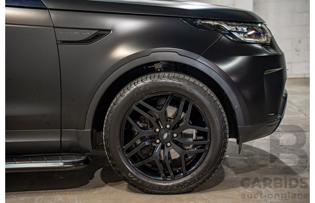11/2018 Land Rover Discovery SD4 SE (177kW 4WD) L462 MY19 4d Wagon Silicon Silver Metallic (Matt Black Wrap) Turbo Diesel 2.0L