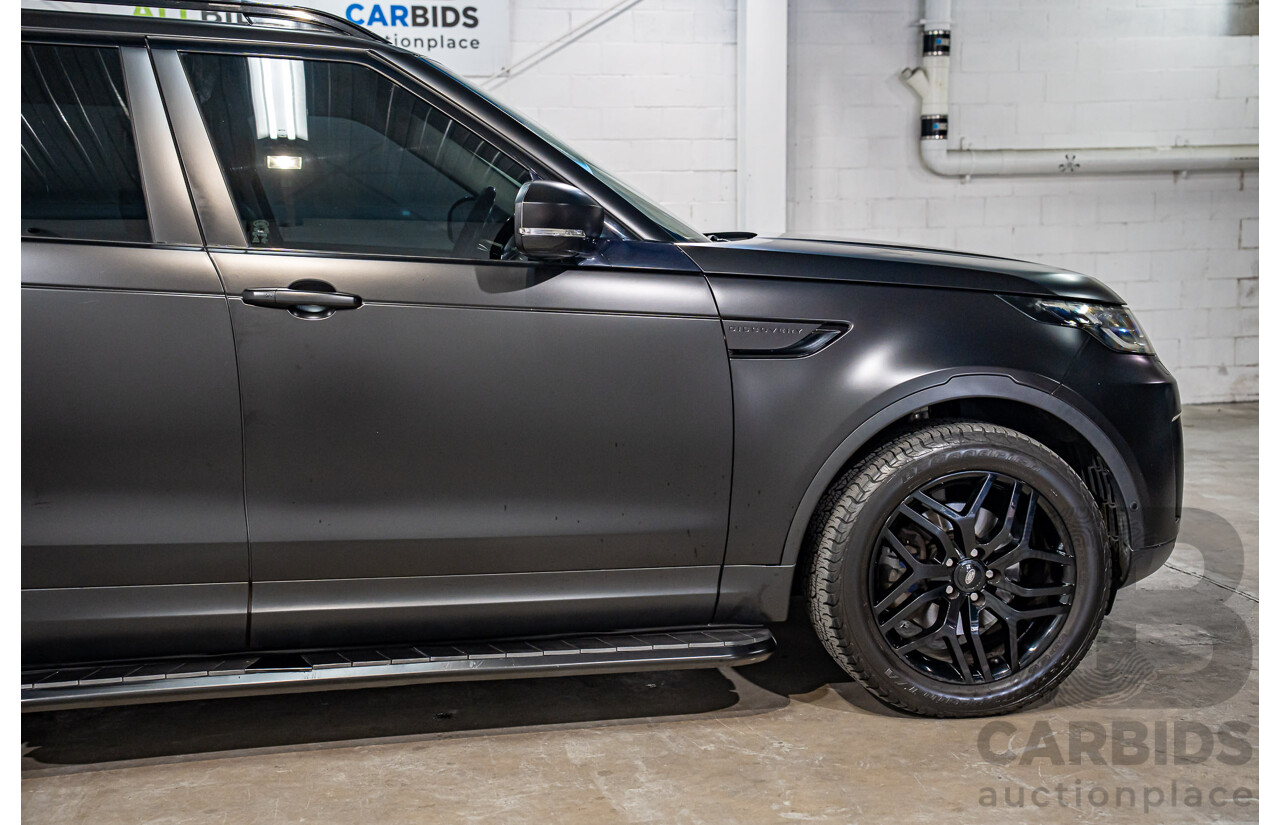11/2018 Land Rover Discovery SD4 SE (177kW 4WD) L462 MY19 4d Wagon Silicon Silver Metallic (Matt Black Wrap) Turbo Diesel 2.0L