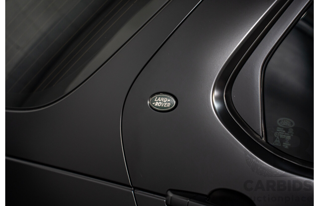 11/2018 Land Rover Discovery SD4 SE (177kW 4WD) L462 MY19 4d Wagon Silicon Silver Metallic (Matt Black Wrap) Turbo Diesel 2.0L