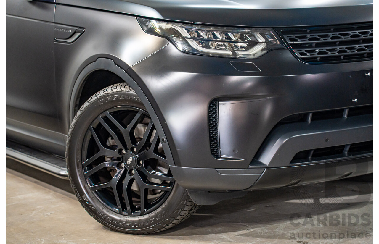 11/2018 Land Rover Discovery SD4 SE (177kW 4WD) L462 MY19 4d Wagon Silicon Silver Metallic (Matt Black Wrap) Turbo Diesel 2.0L