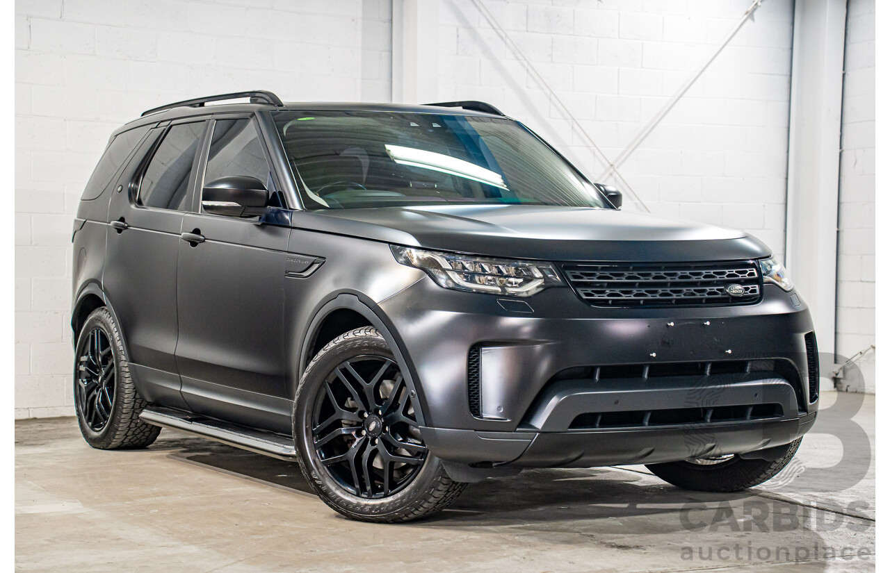 11/2018 Land Rover Discovery SD4 SE (177kW 4WD) L462 MY19 4d Wagon Silicon Silver Metallic (Matt Black Wrap) Turbo Diesel 2.0L