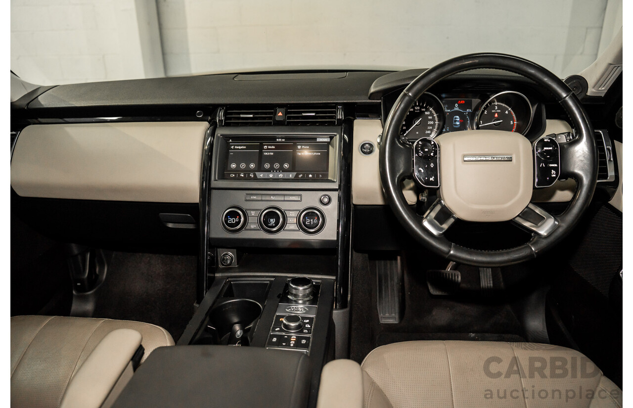 11/2018 Land Rover Discovery SD4 SE (177kW 4WD) L462 MY19 4d Wagon Silicon Silver Metallic (Matt Black Wrap) Turbo Diesel 2.0L