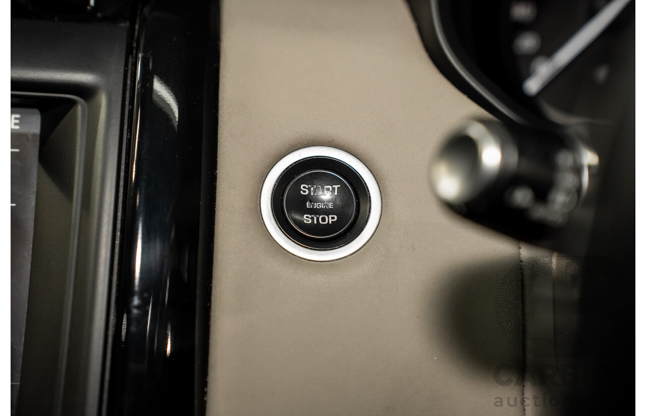 11/2018 Land Rover Discovery SD4 SE (177kW 4WD) L462 MY19 4d Wagon Silicon Silver Metallic (Matt Black Wrap) Turbo Diesel 2.0L