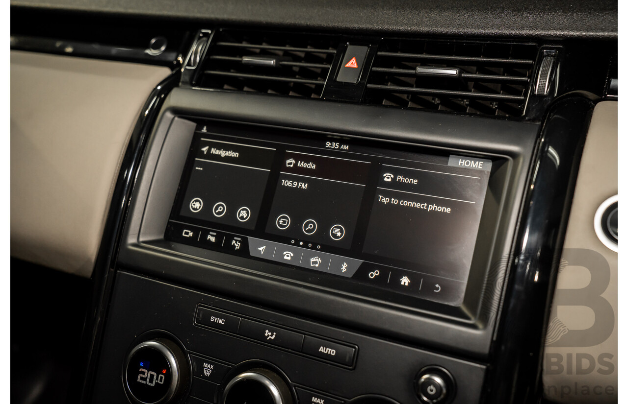 11/2018 Land Rover Discovery SD4 SE (177kW 4WD) L462 MY19 4d Wagon Silicon Silver Metallic (Matt Black Wrap) Turbo Diesel 2.0L