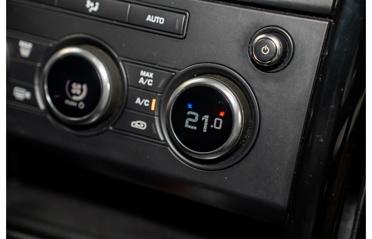 11/2018 Land Rover Discovery SD4 SE (177kW 4WD) L462 MY19 4d Wagon Silicon Silver Metallic (Matt Black Wrap) Turbo Diesel 2.0L