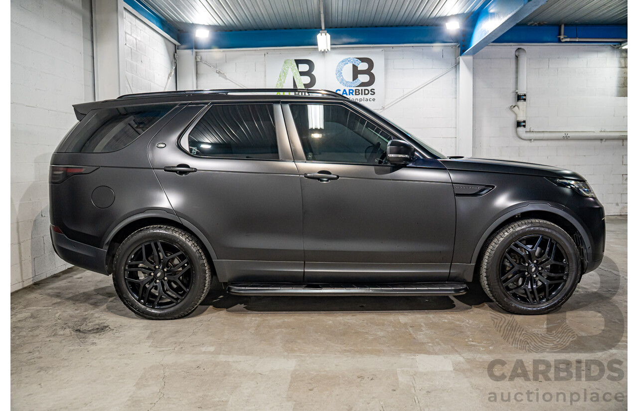 11/2018 Land Rover Discovery SD4 SE (177kW 4WD) L462 MY19 4d Wagon Silicon Silver Metallic (Matt Black Wrap) Turbo Diesel 2.0L