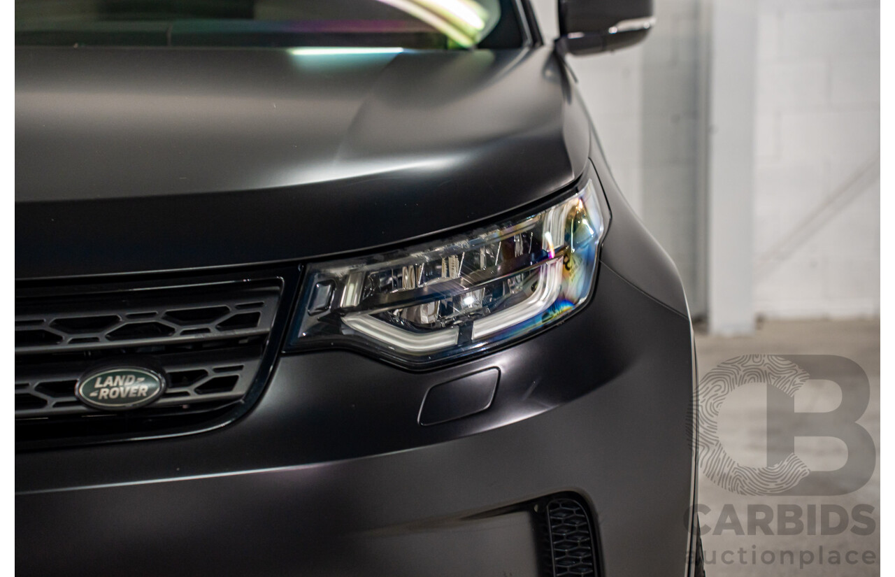 11/2018 Land Rover Discovery SD4 SE (177kW 4WD) L462 MY19 4d Wagon Silicon Silver Metallic (Matt Black Wrap) Turbo Diesel 2.0L