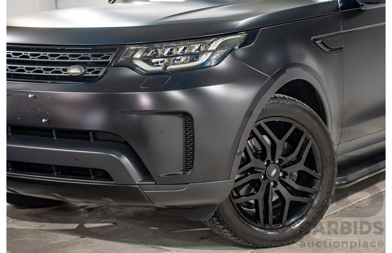11/2018 Land Rover Discovery SD4 SE (177kW 4WD) L462 MY19 4d Wagon Silicon Silver Metallic (Matt Black Wrap) Turbo Diesel 2.0L