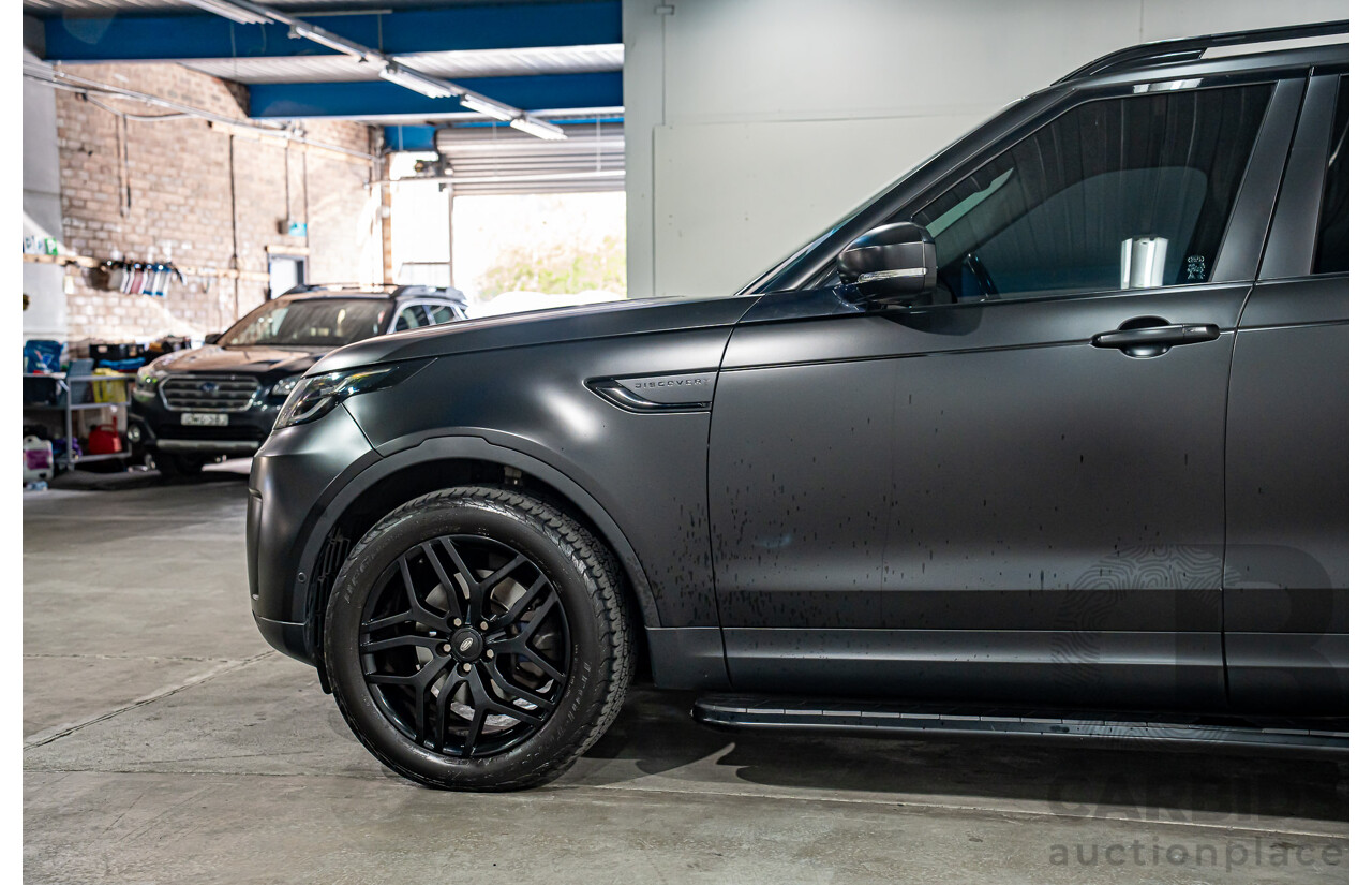 11/2018 Land Rover Discovery SD4 SE (177kW 4WD) L462 MY19 4d Wagon Silicon Silver Metallic (Matt Black Wrap) Turbo Diesel 2.0L