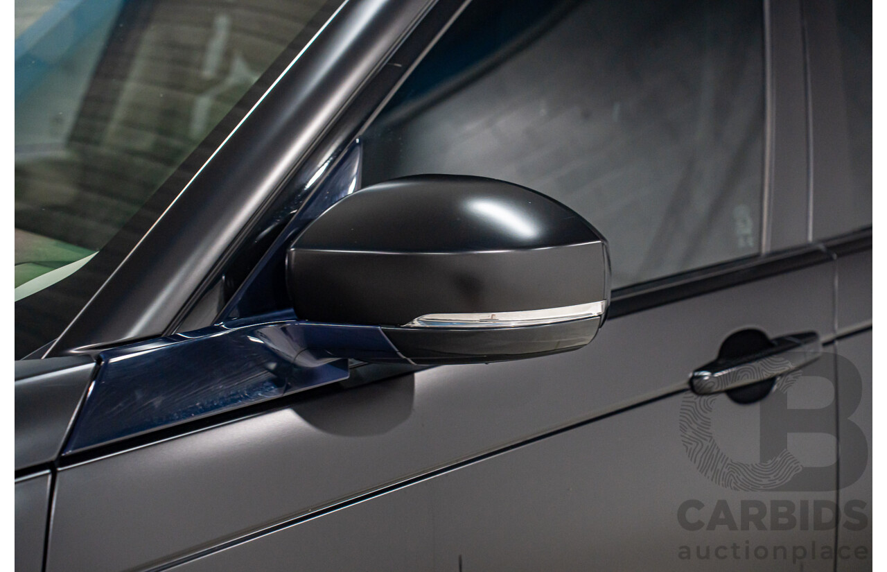 11/2018 Land Rover Discovery SD4 SE (177kW 4WD) L462 MY19 4d Wagon Silicon Silver Metallic (Matt Black Wrap) Turbo Diesel 2.0L