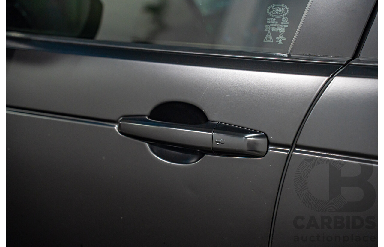 11/2018 Land Rover Discovery SD4 SE (177kW 4WD) L462 MY19 4d Wagon Silicon Silver Metallic (Matt Black Wrap) Turbo Diesel 2.0L