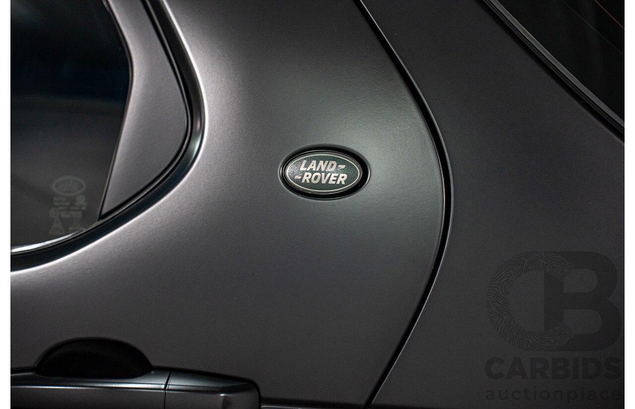 11/2018 Land Rover Discovery SD4 SE (177kW 4WD) L462 MY19 4d Wagon Silicon Silver Metallic (Matt Black Wrap) Turbo Diesel 2.0L