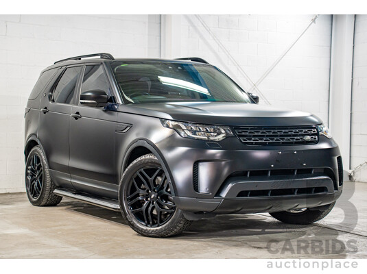 11/2018 Land Rover Discovery SD4 SE (177kW 4WD) L462 MY19 4d Wagon Silicon Silver Metallic (Matt Black Wrap) Turbo Diesel 2.0L