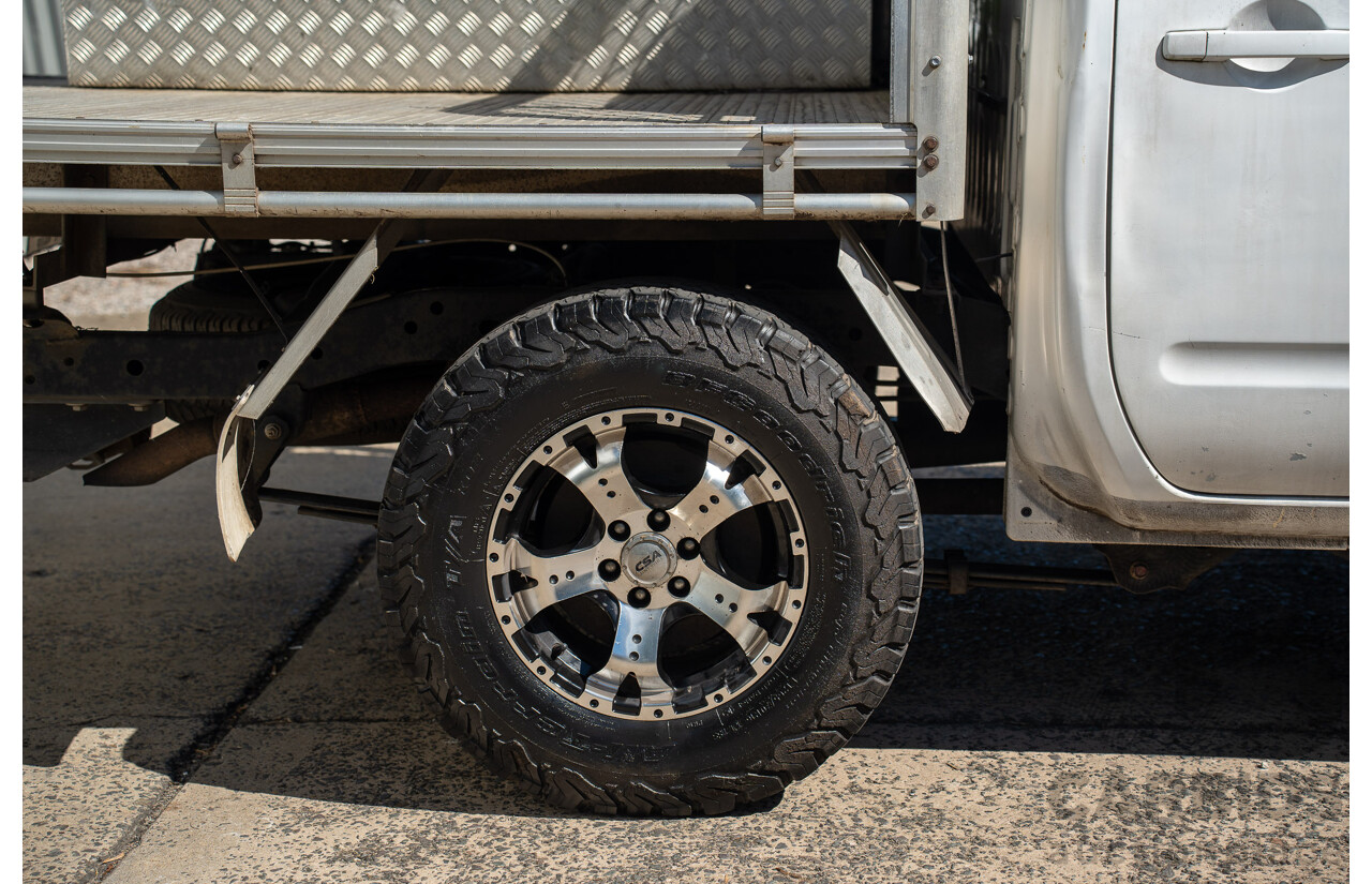 3/2013 Nissan Navara RX (4x2) D40 MY11 Dual Cab P/Up White 2.5L