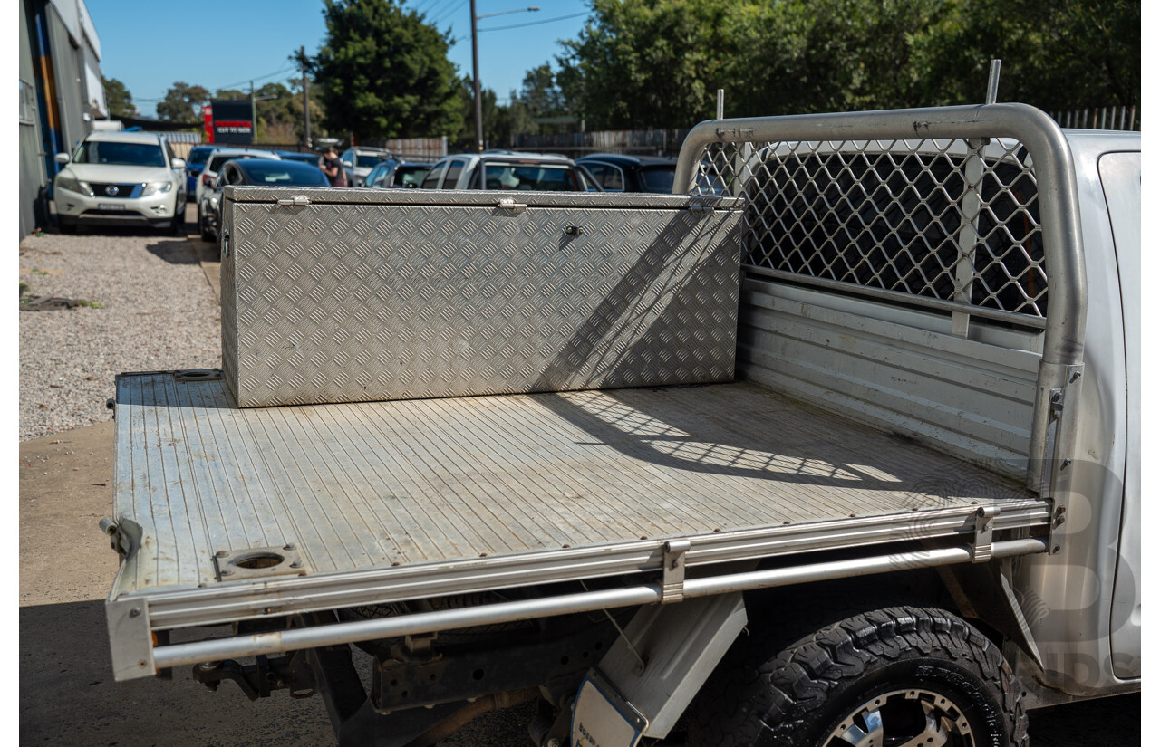 3/2013 Nissan Navara RX (4x2) D40 MY11 Dual Cab P/Up White 2.5L