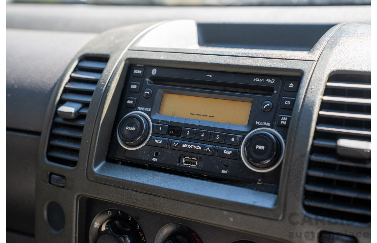 3/2013 Nissan Navara RX (4x2) D40 MY11 Dual Cab P/Up White 2.5L