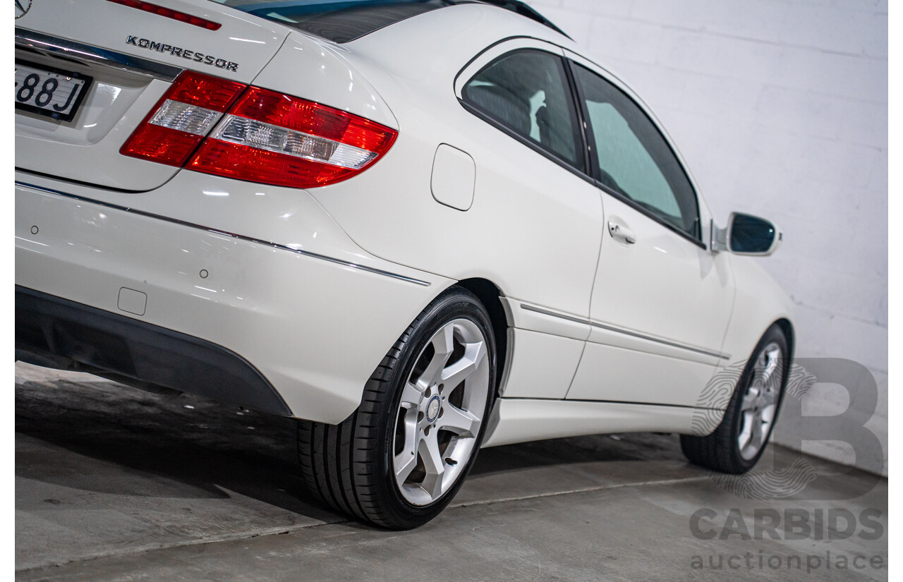 7/2009 Mercedes-Benz CLC 200 Kompressor 203 2d Coupe Calcite White Supercharged 1.8L