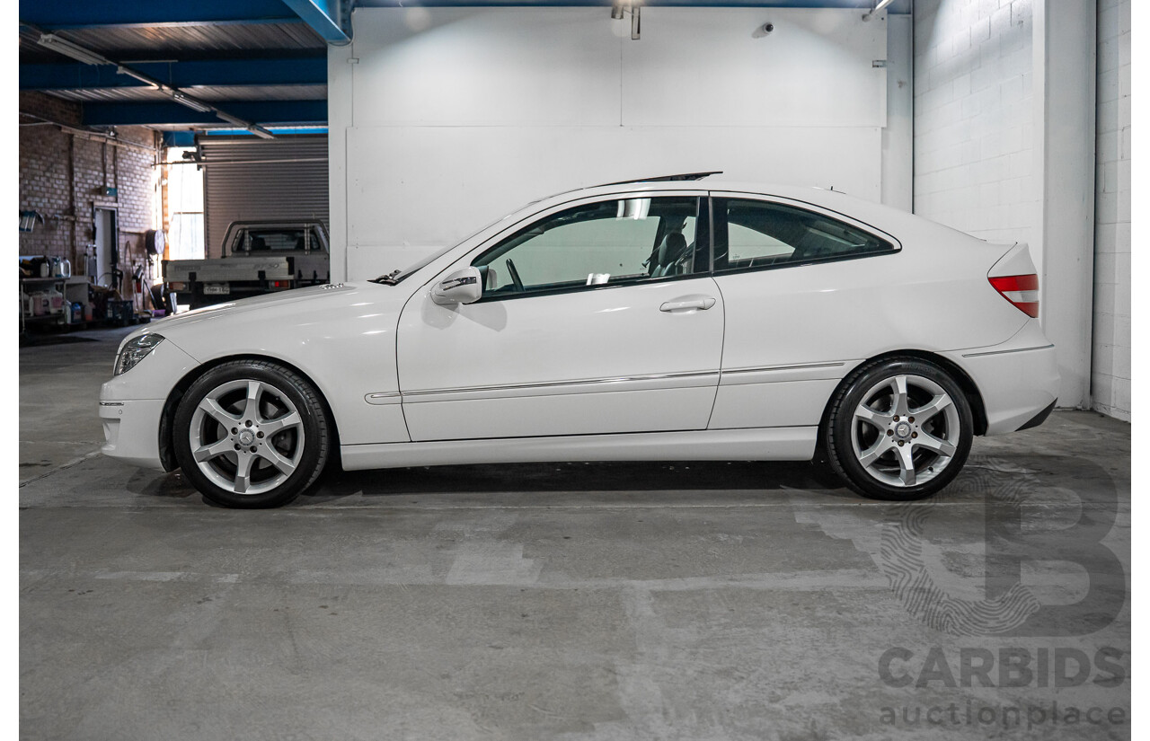 7/2009 Mercedes-Benz CLC 200 Kompressor 203 2d Coupe Calcite White Supercharged 1.8L