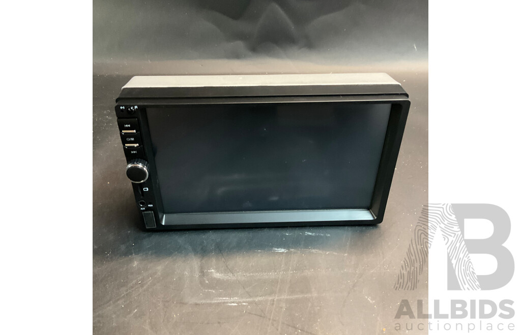 Performer 900Amp Jump Starter, Universal Front Car Seat Cover, Luxury Car Floor Mat (Model Not Specified), Car MP5 Player with Rear View Camera