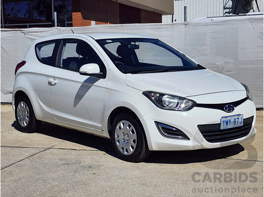 6/2012 Hyundai i20 Active PB MY12.5 3d Hatchback White 1.4L