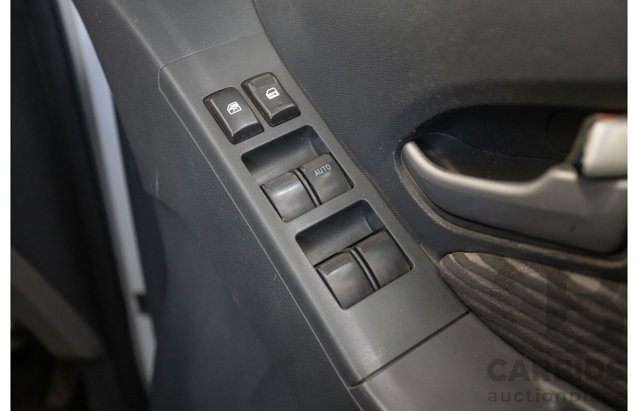 06/2012 Holden Colorado LX (4x4) RG Crew Cab P/Up White Turbo Diesel 2.8L