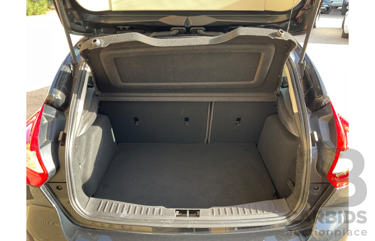 5/2012 Ford Focus Ambiente LW 5d Hatchback Black 1.6L