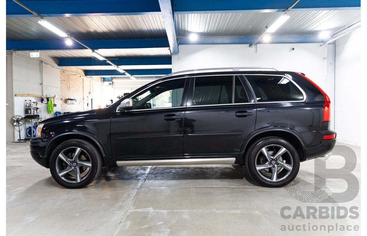 08/2014 Volvo XC90 D5 R-Design (AWD) MY14 4d Wagon Black Sapphire Metallic Turbo Diesel 2.4L