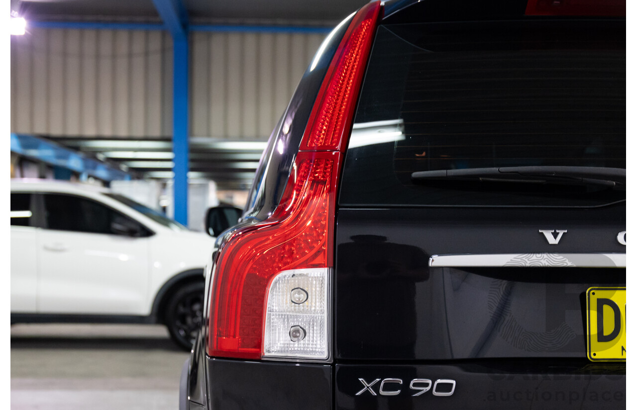 08/2014 Volvo XC90 D5 R-Design (AWD) MY14 4d Wagon Black Sapphire Metallic Turbo Diesel 2.4L