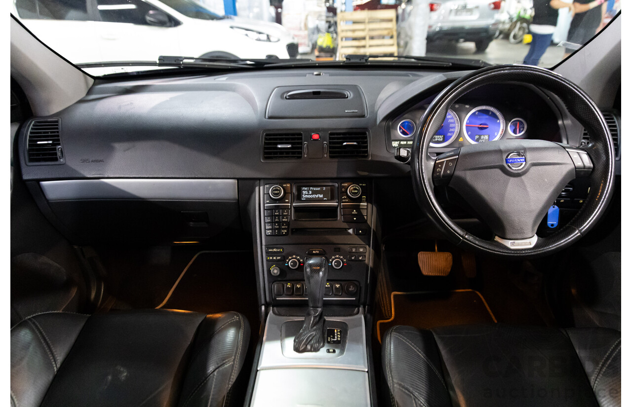 08/2014 Volvo XC90 D5 R-Design (AWD) MY14 4d Wagon Black Sapphire Metallic Turbo Diesel 2.4L