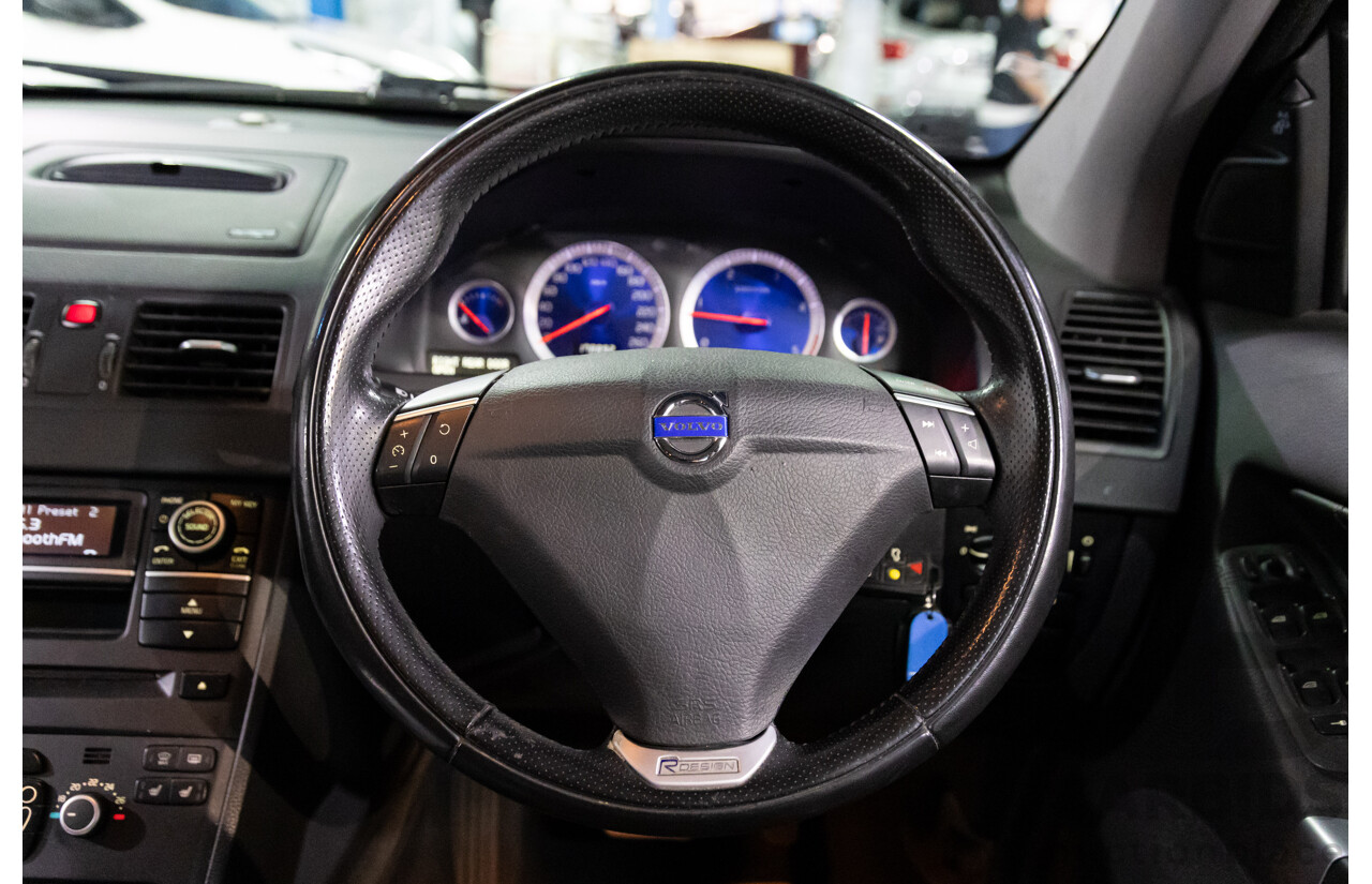 08/2014 Volvo XC90 D5 R-Design (AWD) MY14 4d Wagon Black Sapphire Metallic Turbo Diesel 2.4L