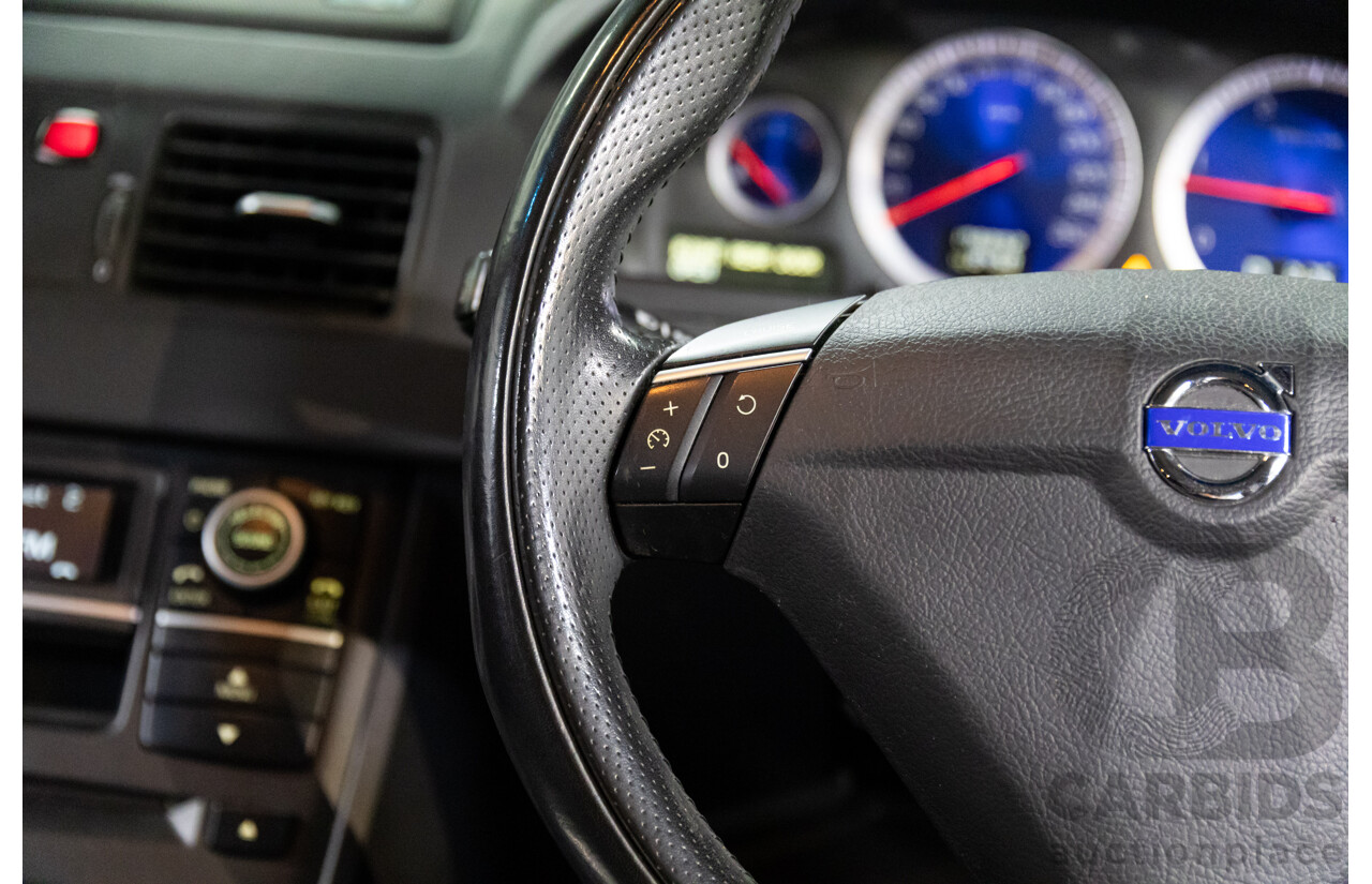 08/2014 Volvo XC90 D5 R-Design (AWD) MY14 4d Wagon Black Sapphire Metallic Turbo Diesel 2.4L