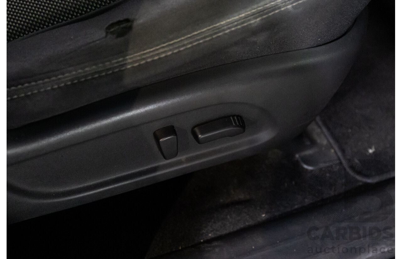 01/2019 Nissan Pathfinder ST (FWD) R52 MY17 Series 2 4d Wagon Brilliant Silver Metallic V6 3.5L