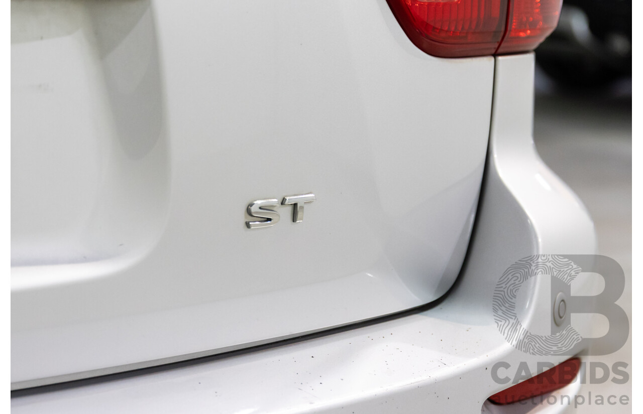 01/2019 Nissan Pathfinder ST (FWD) R52 MY17 Series 2 4d Wagon Brilliant Silver Metallic V6 3.5L