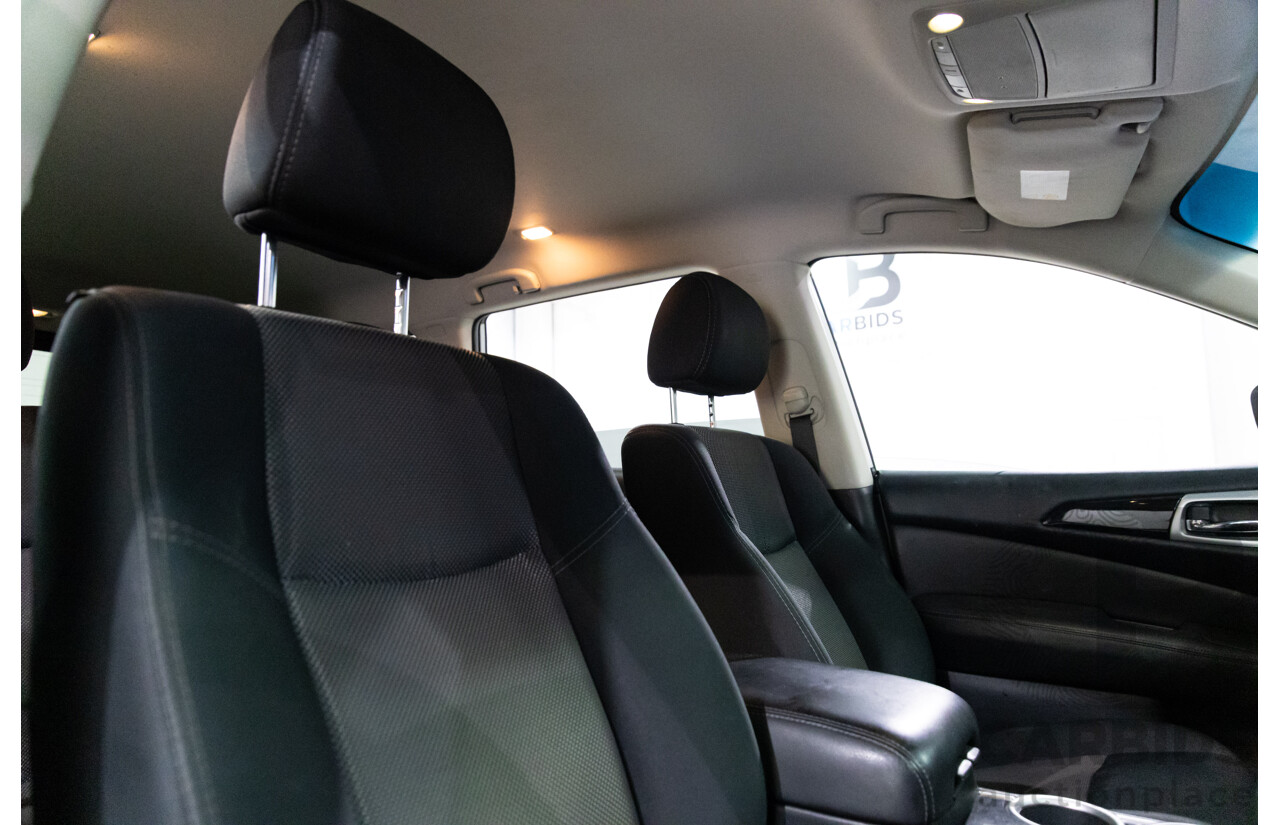 01/2019 Nissan Pathfinder ST (FWD) R52 MY17 Series 2 4d Wagon Brilliant Silver Metallic V6 3.5L