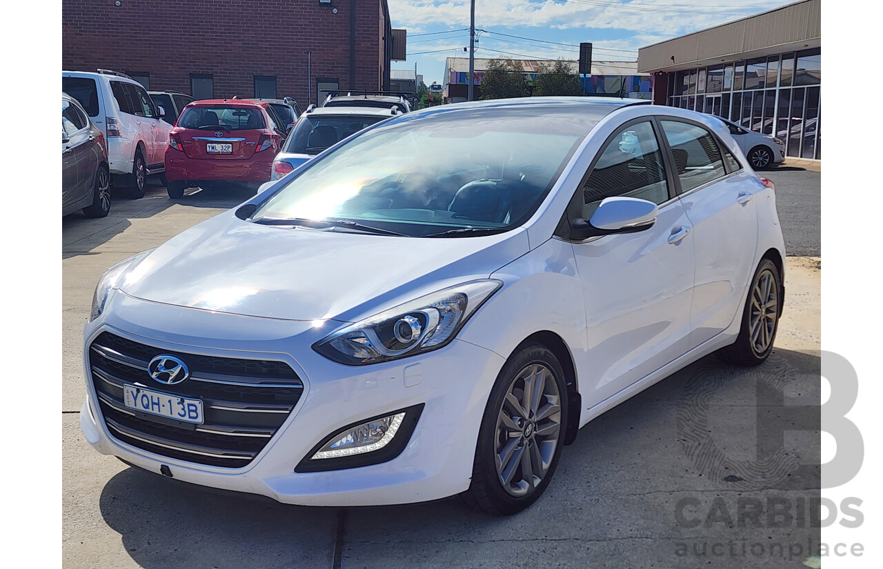 7/2015 Hyundai i30 Premium 1.6 CRDi GD3 SERIES 2 5d Hatchback White 1.6L